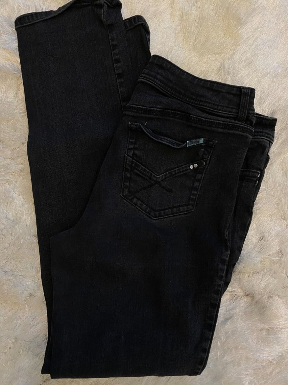 Chico's SO SLIMMING black jeans sz 1.5